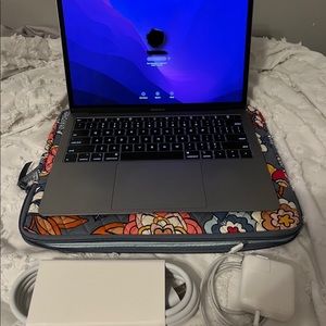 MacBook (2018)